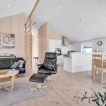 Ebertine - 740m To The Fjord By Interhome Storvorde