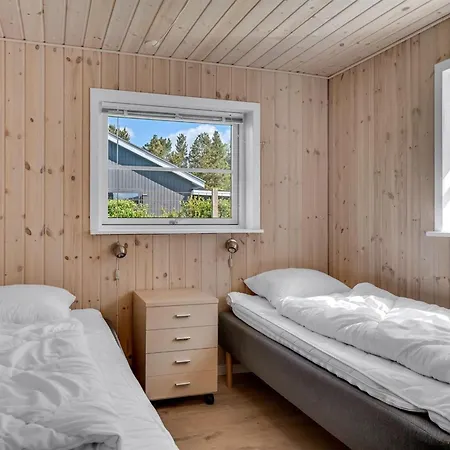 Ebertine - 740m To The Fjord By Interhome Storvorde
