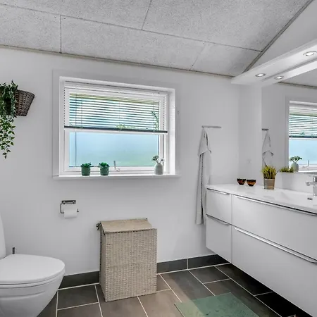 Ebertine - 740m To The Fjord By Interhome Dom wakacyjny