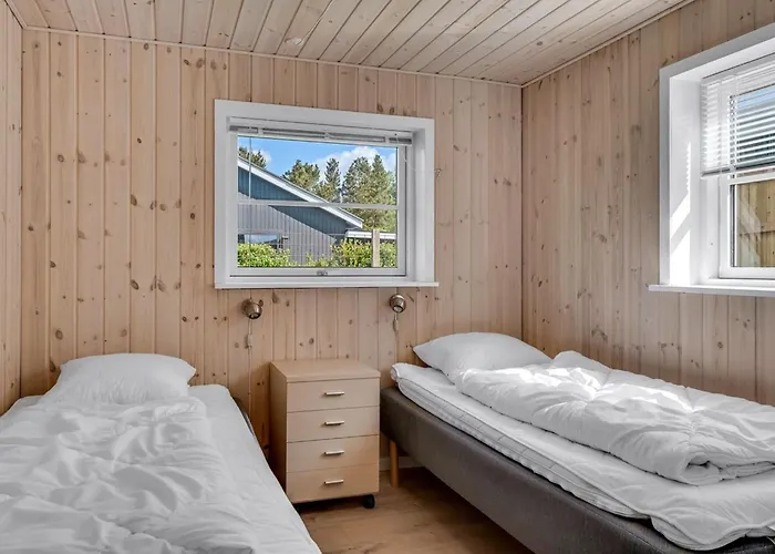 Ebertine - 740m To The Fjord By Interhome Storvorde